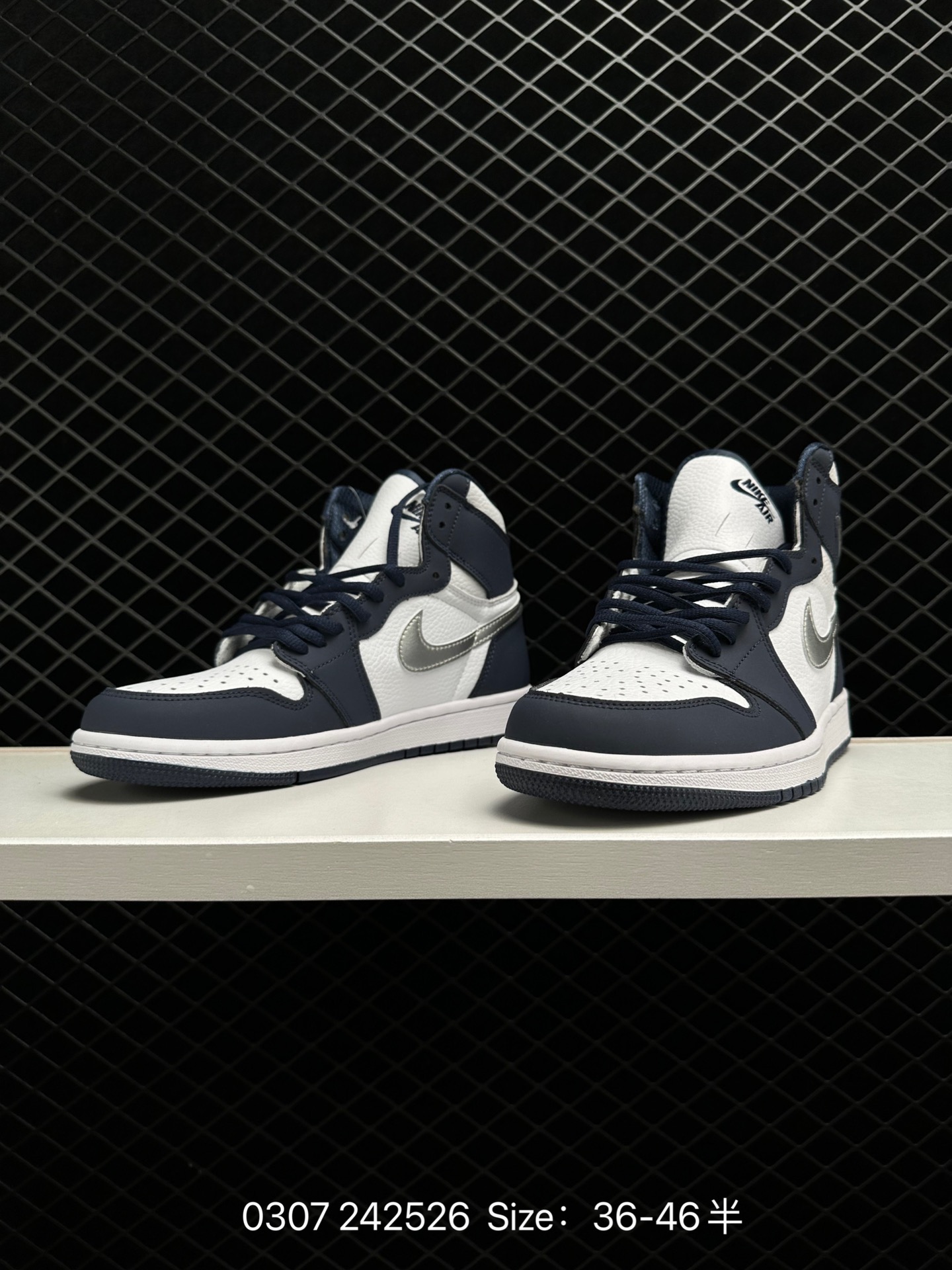 Air Jordan 1 High OG “Midnight Navy”